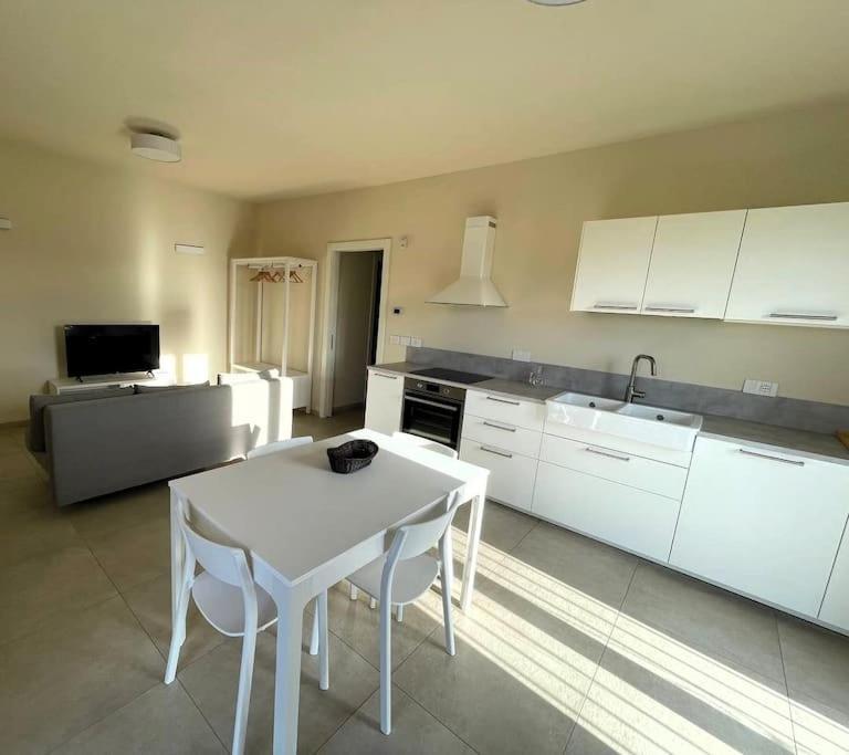 Locanda Del Bricco Pt Cisterna d'Asti Экстерьер фото